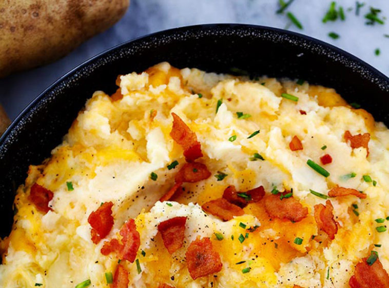 CHEDDAR GARLIC MASHED POTATO CASSEROLE Cooking AMOUR