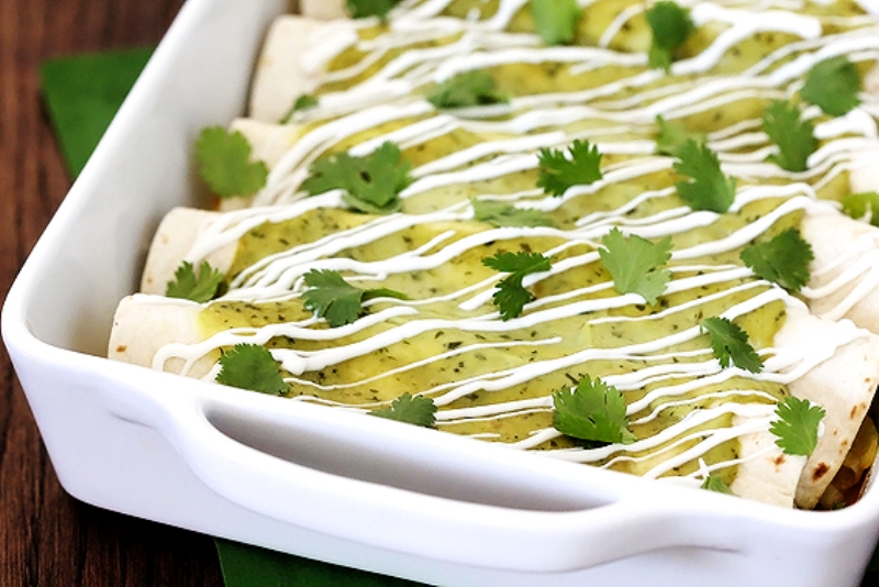 Chicken Enchiladas With Avocado Cream Sauce – Cooking AMOUR