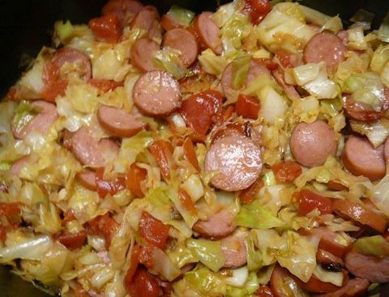 Kielbasa and Cabbage Skillet – Cooking AMOUR