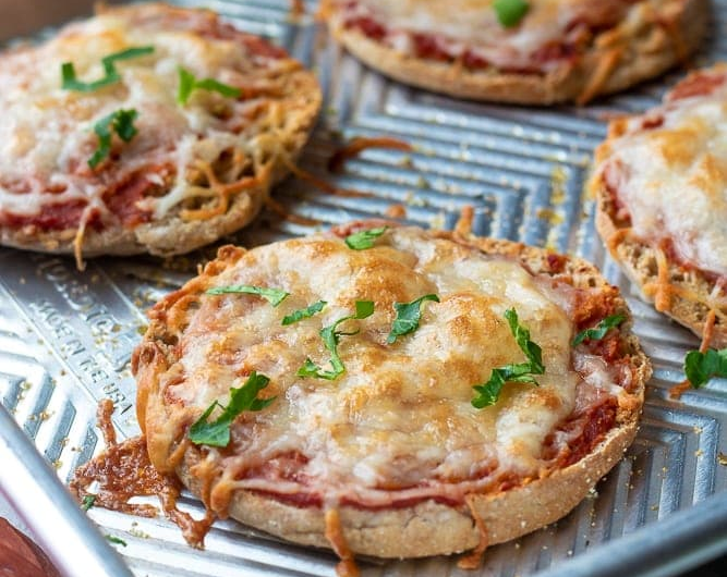 Easy English Muffin Mini Pizzas